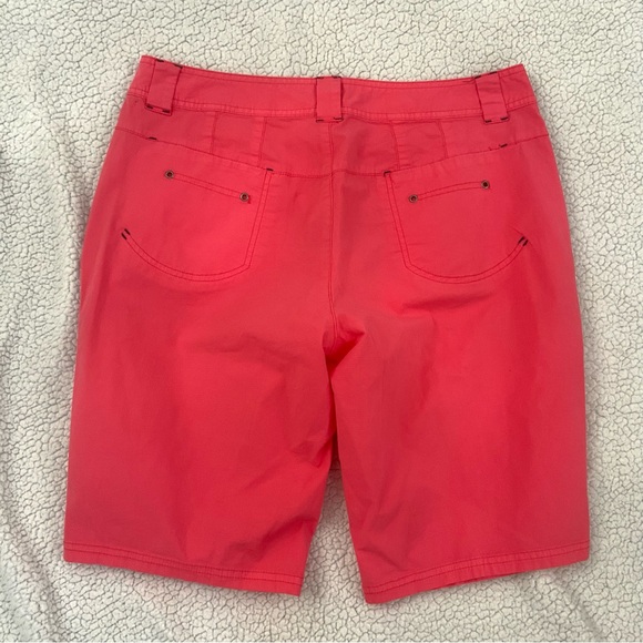 Title Nine Size 10 Coral Stretch Brash Ripstop Hiking Camping Bermuda Shorts - Picture 9 of 16